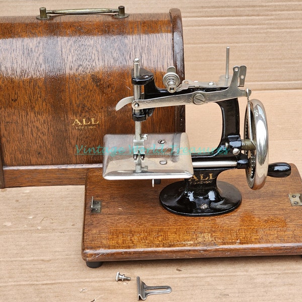 Antique All Foreign Miniature/Child chain stitch Sewing Machine