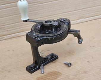 Winselmann Sewing machine hand crank with porcelain handle only