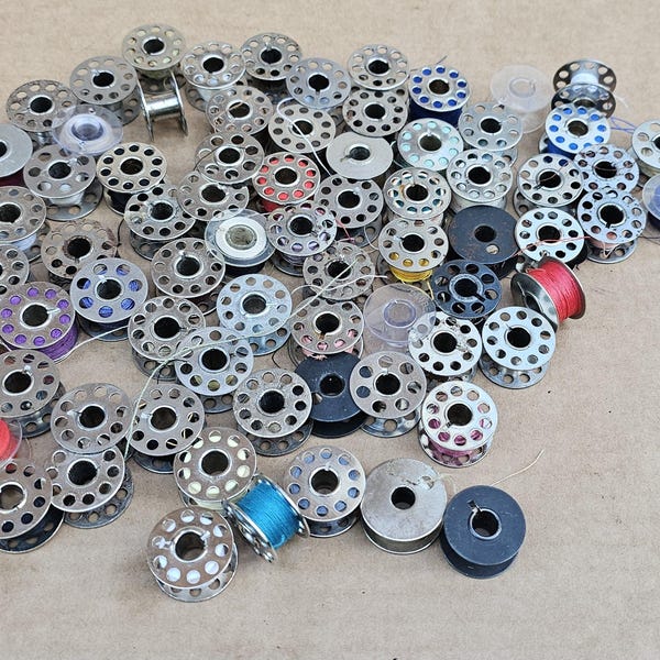 Vintage Singer Sewing Machine Bobbins: Class 15, 16, 31, 44, 68 - (74 Count)