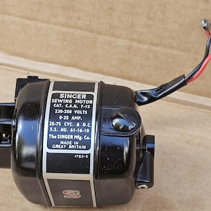ビンテージ シンガー 221、221K フェザーウェイトミシンモーターのみ