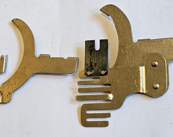 Singer 66, 99, 185, 192 Sewing Machine Shirring Plate Attachment Simanco 35960 and Underbraider