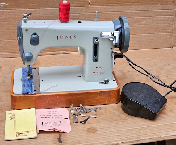 Jones D59 Vintage Electric Sewing Machine With Instruction Manual 