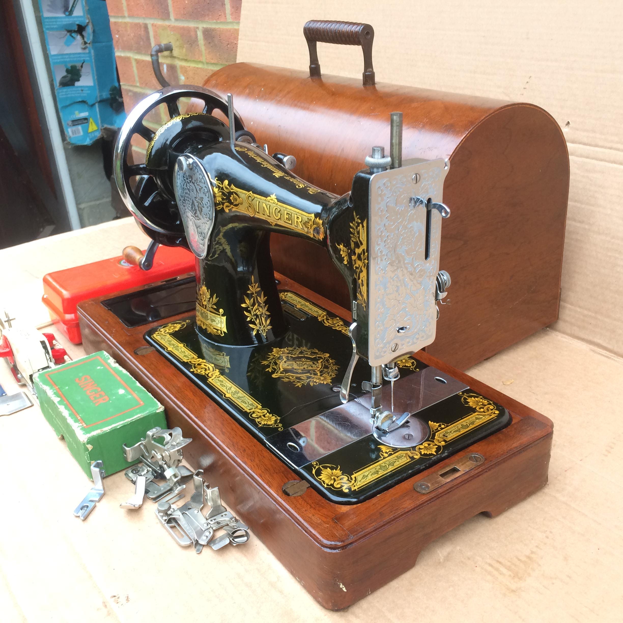 Vintage Singer 28, 28K Hand Crank Sewing Machine With Bentwood Case and ...