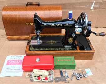 Singer 99, 99K Vintage Hand Crank Sewing Machine With Buttonhole