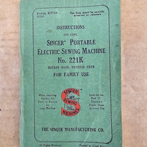 Singer Featherweight 221 Sewing Machine Instruction Manual