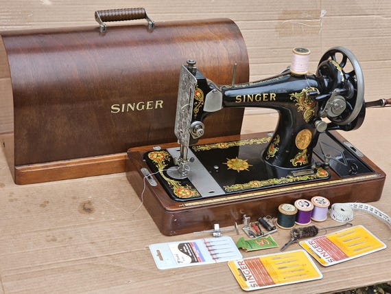 Singer 128K With La Vencedora Indian Star Variant Decals With