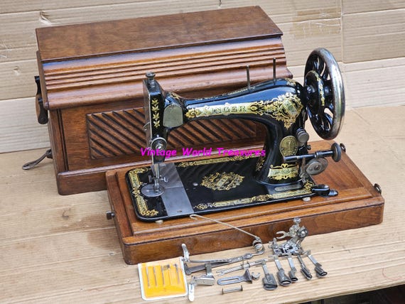 シンガー 28 手回しミシン 棺のようなケース付き c1895 - Etsy 日本