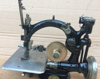 Machine à coudre point de chaînette Willcox et Gibbs Picot