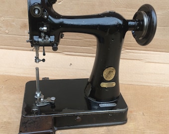 Singer 91K5 Post Bed Glove stitching Vintage Sewing Machine
