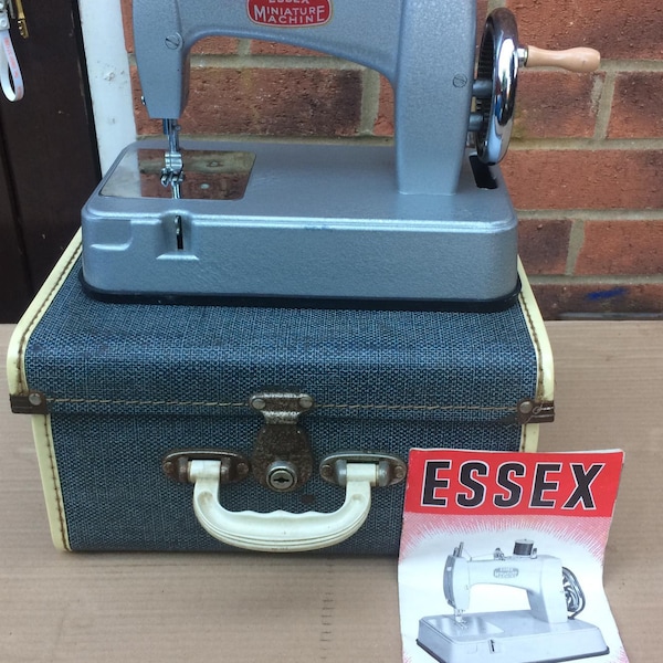 Essex MK2 miniature/toy chain stitch sewing machine and instruction manual,Toy Sewing Machine,Collectables, Vintage Toys, studio Room Decor,