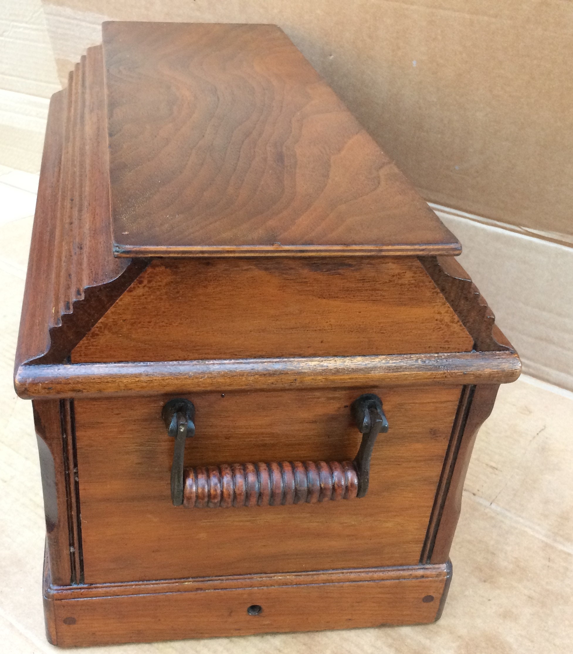 Singer vintage/Antique Coffin like sewing machine top case Etsy