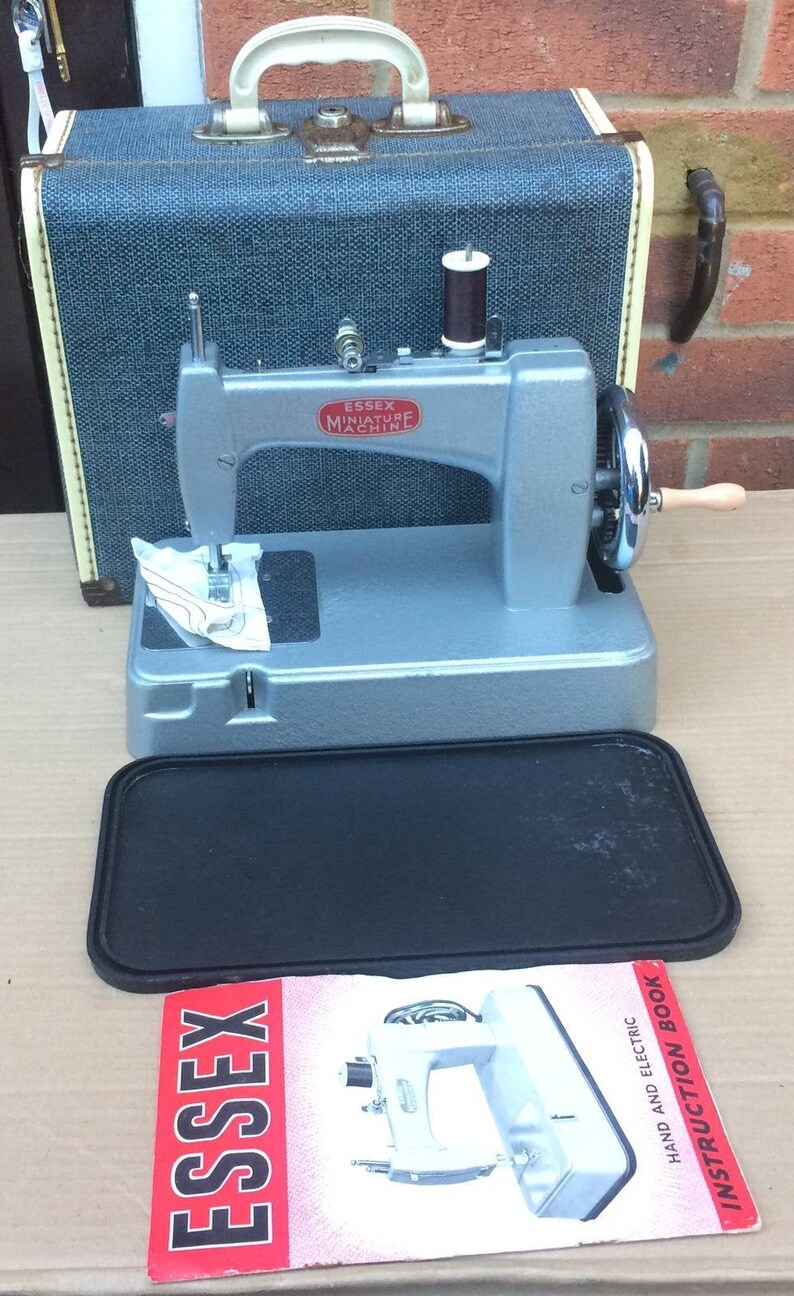 Essex MK2 Miniature/toy Chain Stitch Sewing Machine and Instruction