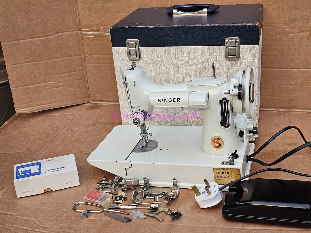 221K White Singer Featherweight Sewing Machine With Etsy