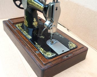 ☆AMERICAN VINTAGE SING☆
Coca-Cola （コカ・コー Singer 15K Sphinx Antique Electric Sewing Machine - Etsy