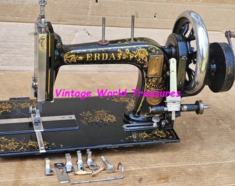 Junker & Ruh, Karlsruhe (Erda)Hand crank Sewing machine with accessories