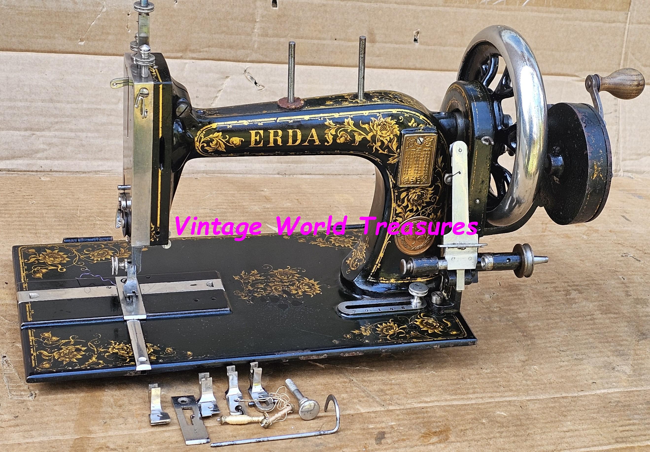 Junker & Ruh, Karlsruhe (erda)hand Crank Sewing Machine With