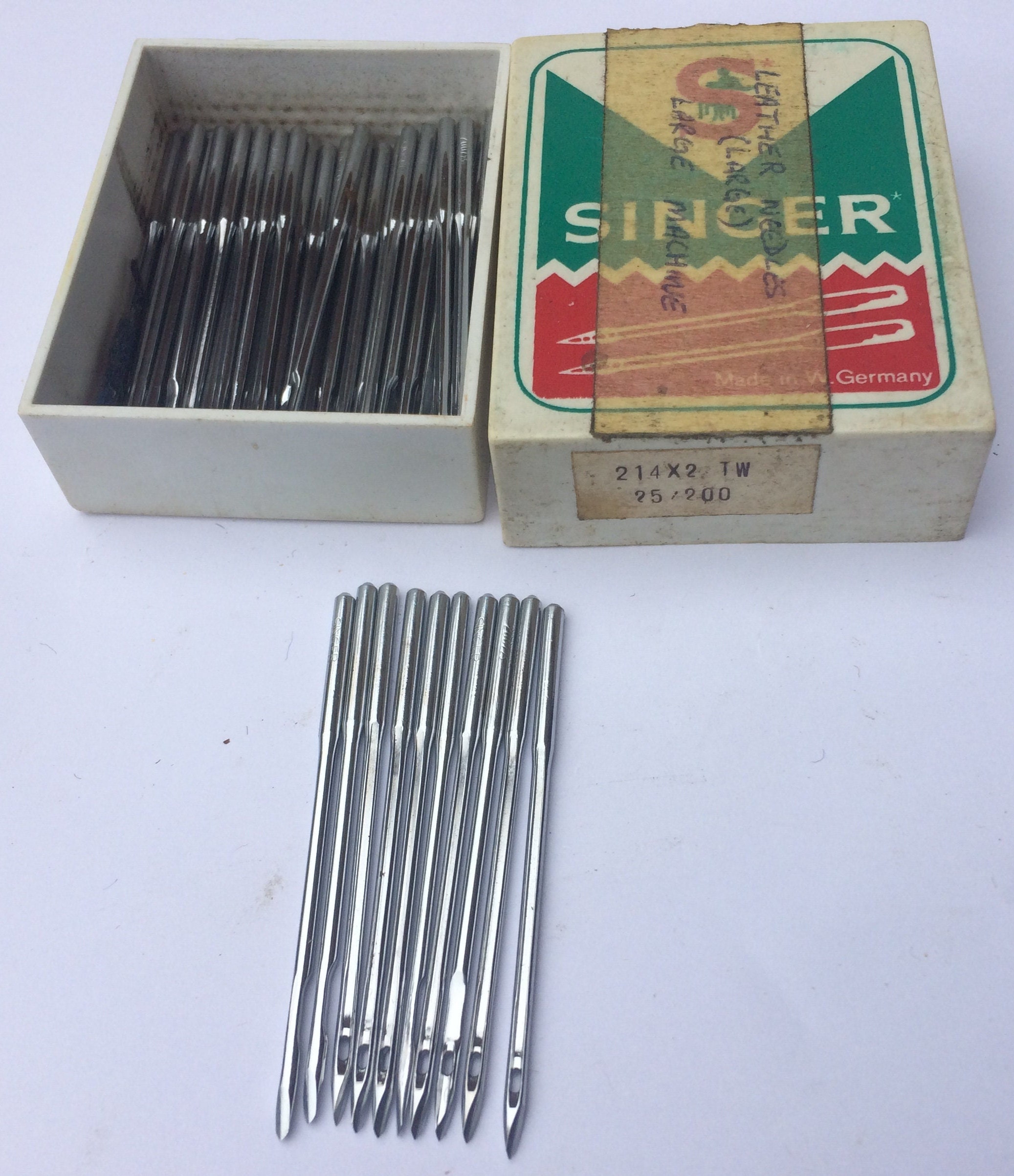 Necchi Lydia 3 Sewing Machine for sale Only 3 left at 70