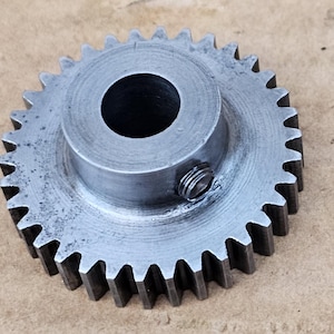 Antique Jones Serpentine Sewing Machine Balance Wheel shaft Small Gear