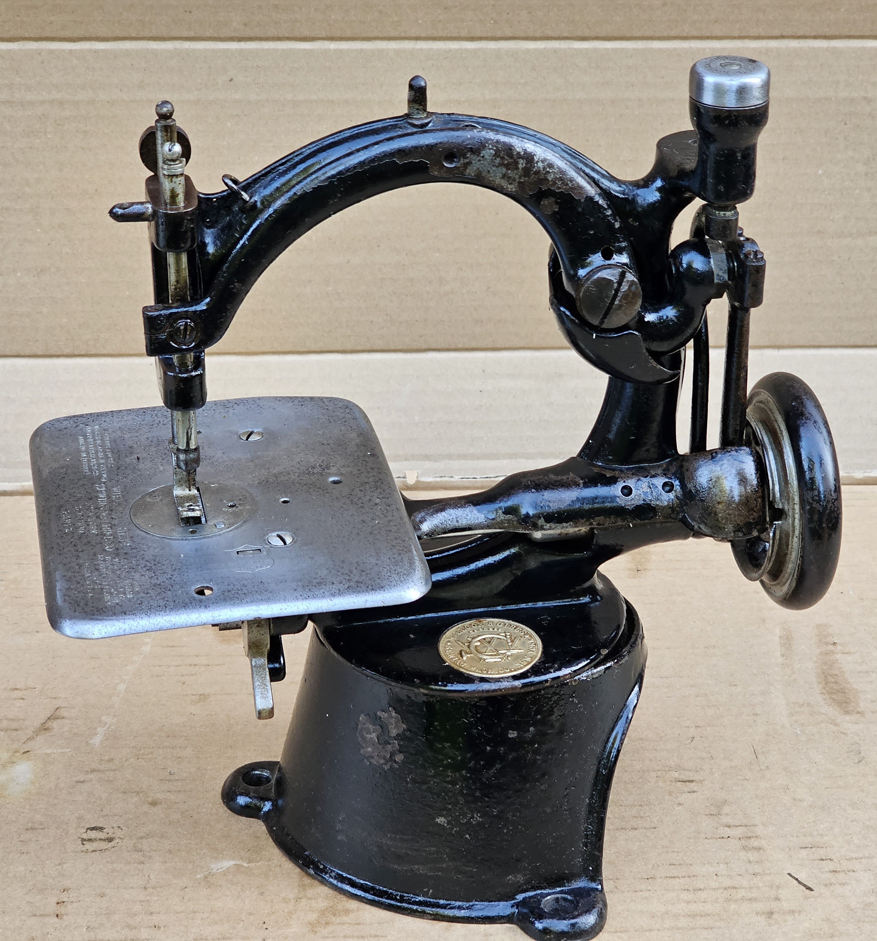 アンティーク WILLCOX & GIBBS USA小型ミシン（Antique Willcox