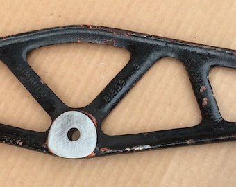 Singer 29K leather patcher sewing machine needle bar driving lever Simanco part  81839