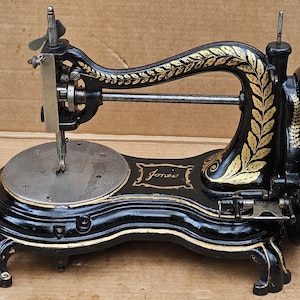 Jones Serpentine Swan Neck or Cat Back Sewing Machine
