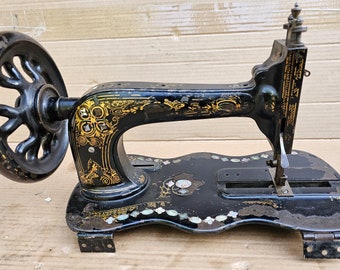 Singer 12K  Fiddle base Antique Sewing Machine head only