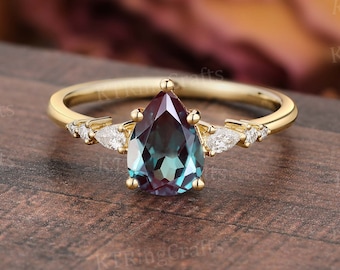 Teardrop Alexandrite Engagement ring,Solid Yellow Gold Alexandrite ring,Pear Diamond ring,June Birthstone ring,Handmade ring,Gift for Lover