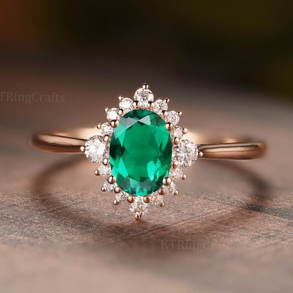 Emerald Halo Engagement Ring,Emerald Flower Ring,Emerald Cluster Ring,Solild Rose Gold Ring,Green Gemstone Ring,Handmade Promise Ring