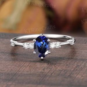 Oval Sapphire Engagement ring,Vintage Blue Sapphire and Diamond ring,Art Deco White Gold ring,Blue Gemstone ring,Unique Anniversary ring