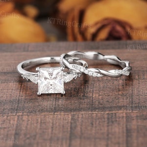 1.5ct Princess Cut Moissanite Engagement Ring Set,Delicate White Gold Moissanite Bridal Ring,Unique Twist Ring,Diamond Ring,Anniversary Gift