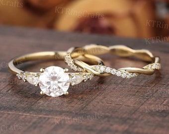 Antique Moissanite Engagement Ring Set,Round cut Gold ring,Twisted Wedding band,Vintage Cluster ring,Unique Stacking ring,Art Deco ring