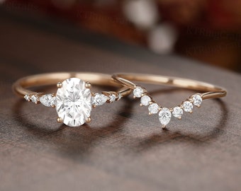 Ensemble de bagues de fiançailles en moissanite vintage, bague en moissanite de 1,5 carat, bague ovale, bague couronne en or rose, bague unique à empiler, bague en grappe de diamants