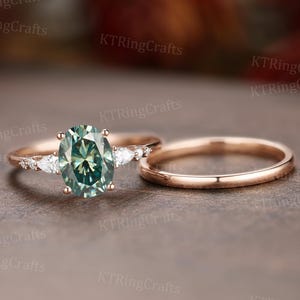Green Moissanite Wedding Set in 14k/18k Rose Gold Green Moissanite Jewelry Oval Engagement Ring Plain Wedding Band Promise Ring Gift for Her