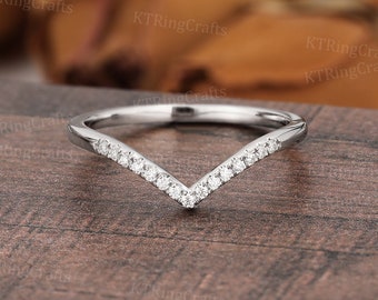 V shape Moissanite Wedding Band, Curved Moissanite Ring, Dainty Stacking Band, Round White Gold Ring, Pave Diamond Ring, Unique Chevron Band