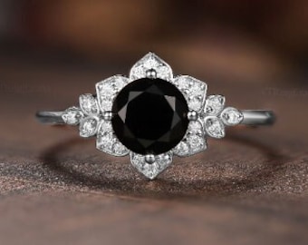 Vintage Black Onyx Engagement ring,Round Black Onyx Floral ring,Halo ring,White Gold Diamond ring,Art Deco Bridal ring,Anniversary Gift