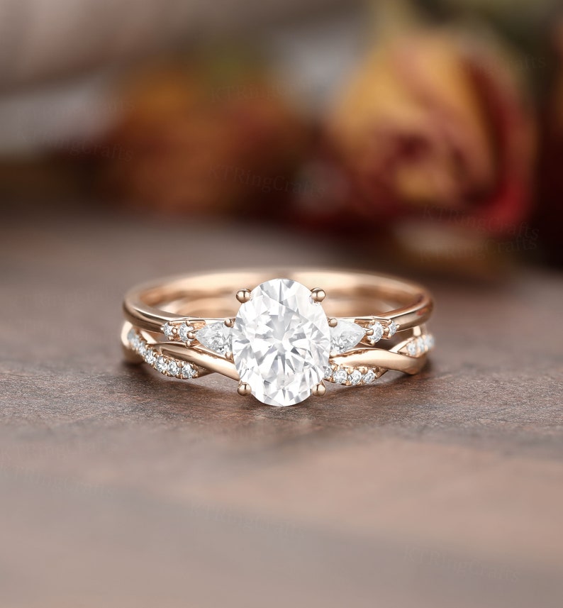 Oval cut Moissanite Engagement Ring Set,Stacking ring.14K/18K Rose Gold,vintage Unique pear diamond Cluster ring women,Twisted band image 3