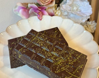 Viral Pistachio Kunafa Chocolate Bar (Tiktok Chocolate Bar)