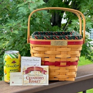 Longaberger Christmas Edition Red Cranberry Basket 1995