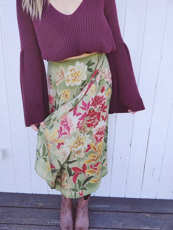 Vintage Floral Midi Skirt - image 2