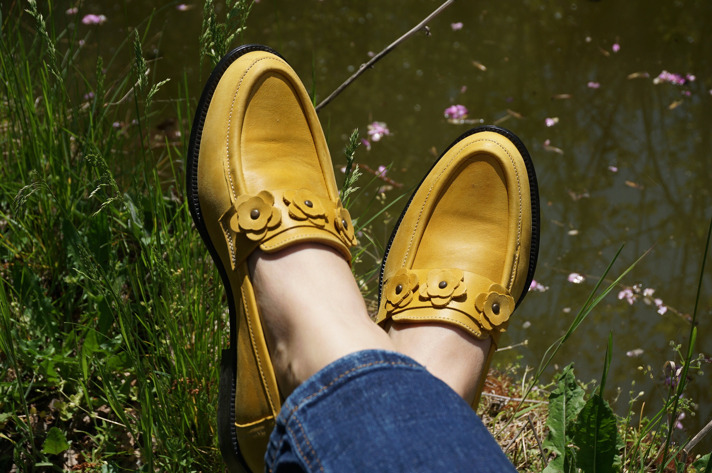 ladies yellow loafers