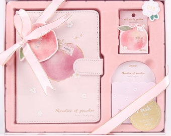 Peach Journal Geschenk Set - A5 Magnetschnalle Pinkes Notizbuch 228Seiten, Washi Tape, Haftnotizen - Keine Linien, keine Punkte