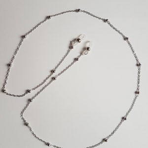 Stunning Silver Plated Glasses chain. Great quality Glasses Chain for Reading or Sun Glasses.