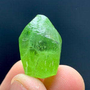 Terminated Raw Peridot Crystal From Supat  , Peridot Gemstone , Rough Peridot , Peridot Mineral ,  weight - 8.70 Grams