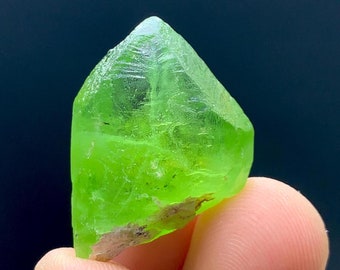 原石ペリドット結晶クラスター | グリーンペリドット標本、天然