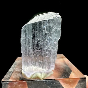 Spodumene Kunzite Crystal , Natural Kunzite , Kunzite Specimen , Raw Kunzite , Kunzite Pendant , Weight : 16.30 Grams