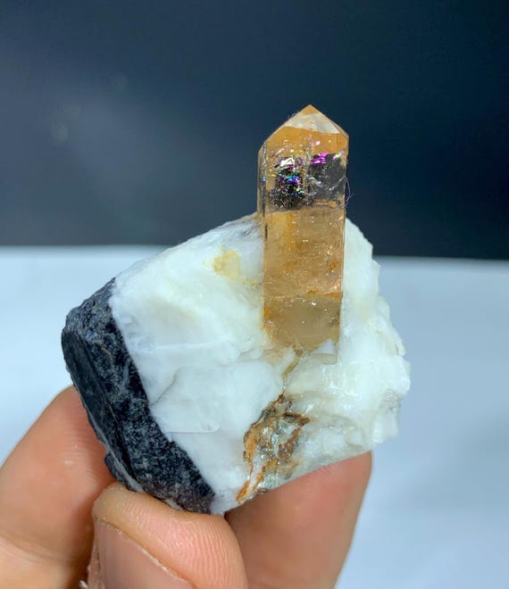 カトラン ゴールデントパーズ標本 原石トパーズ結晶 54.8グラム - Etsy