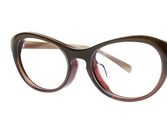 Vera Wang Eyeglasses - Vintage / New - Olive Color - New blue light lens installed - Woman&#39;s cat-eye frames