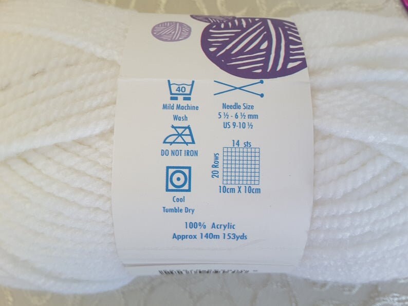 White Acrylic Yarn 2 Skeins of Acrylic Yarn and 4.00 Mm Etsy