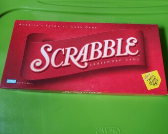 Scrabble Board Game 2001 Edition COMPLETE (Released by Parker Brothers)