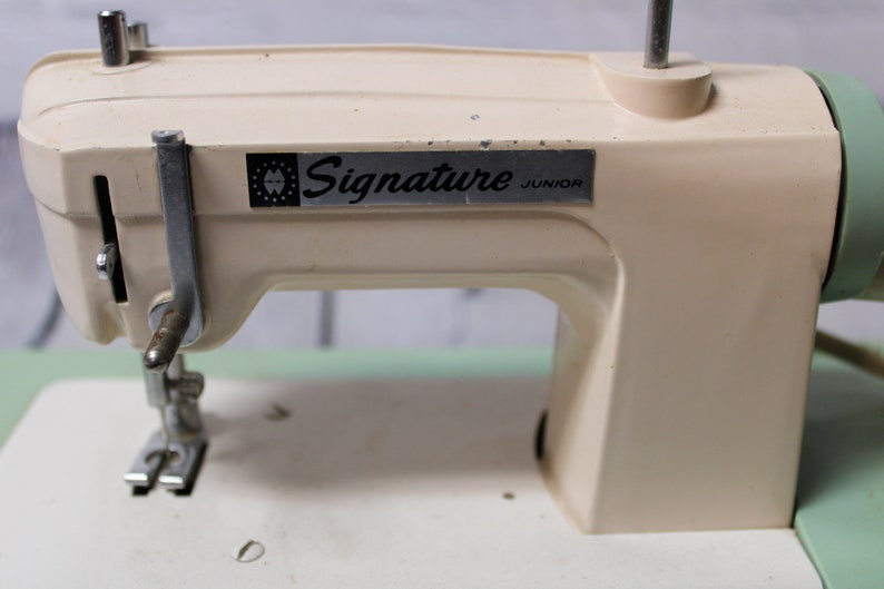 Vintage Childs Signature Jr. Sewing Machine With Foot Pedal Etsy